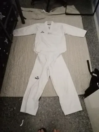 Dae do Kimono Taekwondo Blanco Talla M