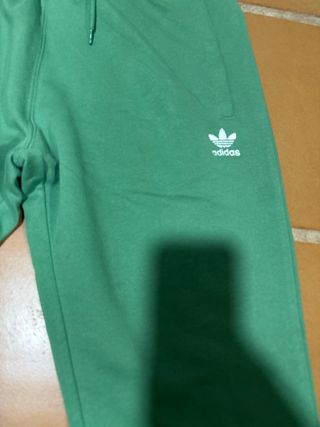 Pantalón Adidas Verde