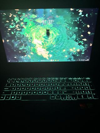 Portátil Gaming HP Victus 16 Ryzen 7 + RTX 4050