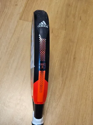 Pala Adidas Metalbone Team 2023.