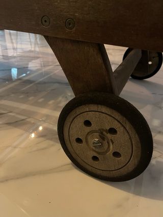 Hamaca de jardín de madera.