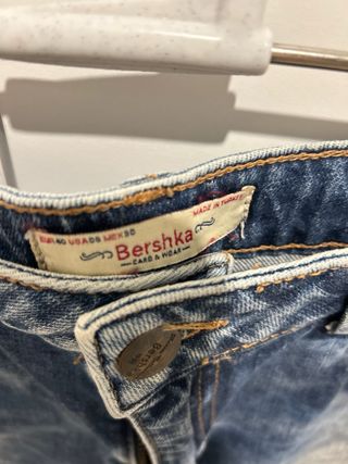 Pantalón corto tejano Bershka azul