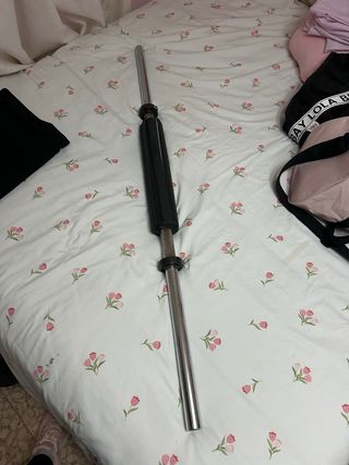 Barra de gimnasio con agarre acolchado