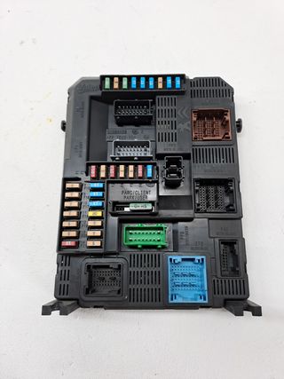 CAJA RELES / FUSIBLES CITROEN C4 CACTUS