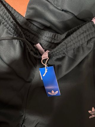 talla chaqueta S y pantalones M