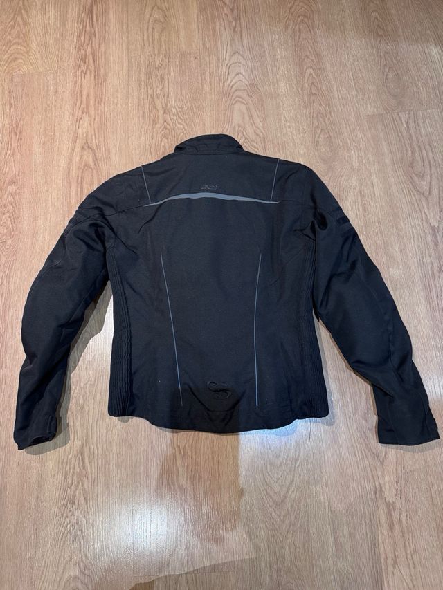 Chaqueta de moto para mujer con protecciones