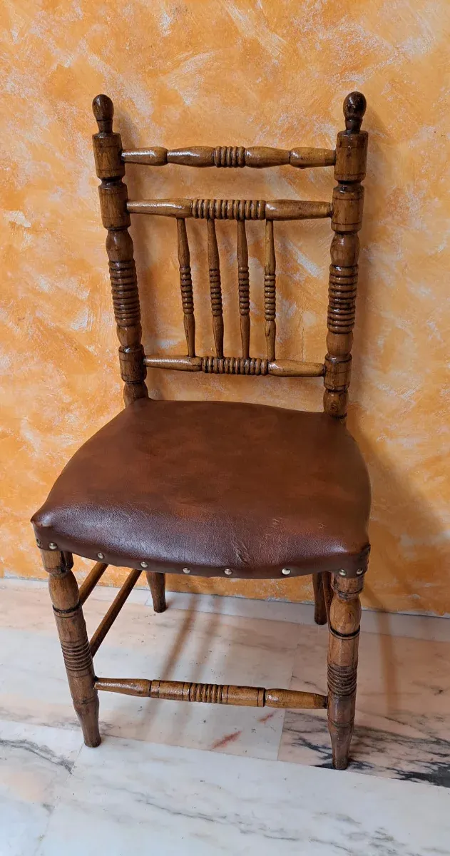 Vecchia sedia della nonna