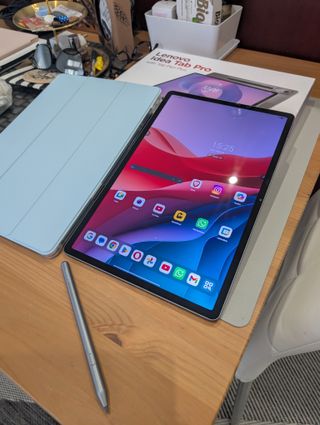 Lenovo Idea Tab Pro 8GB/256GB + Pen Plus + Capa