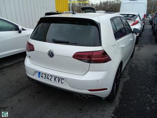 Volkswagen Golf R 2.0 TSI 300 4M DSG