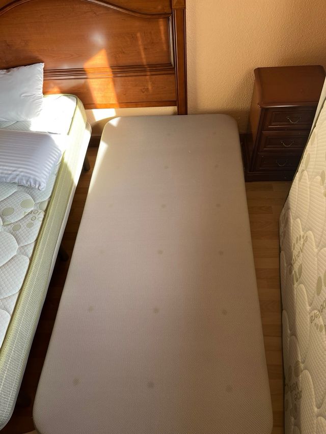 2 camas de 90 con colchón aloe vera