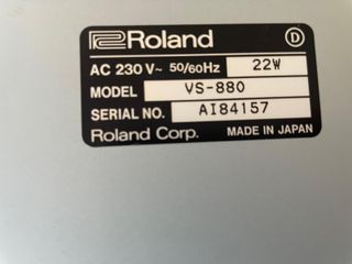Roland VS-880 Digital Audio Workstation