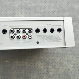 Roland VS-880 Digital Audio Workstation