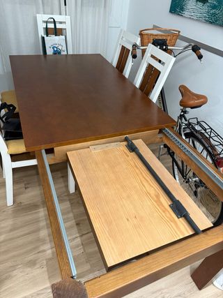 Tavolo da pranzo in legno