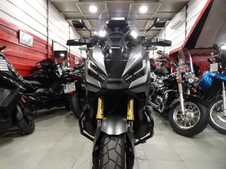 HONDA X-ADV 750