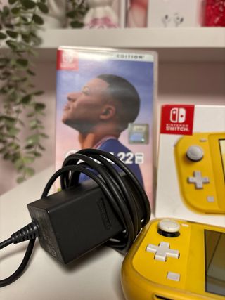 Nintendo Switch Lite Gialla
