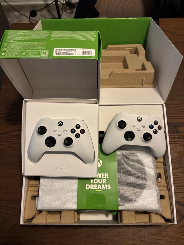 Xbox Series S Bianca + Controller aggiuntivo