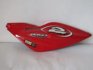 Tapas Bajo Asiento Yamaha Aerox Rojas