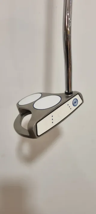 Putter 2 Bolas Odyssey Mujer Divine. Palos de Golf