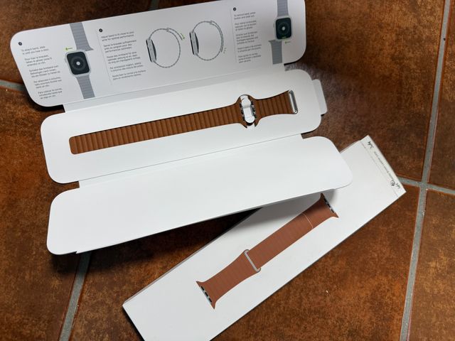 Correa Cuero Apple Saddle Brown 44mm