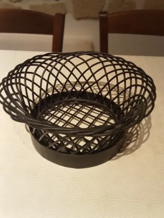 Cesto decorativo centrotavola in metallo