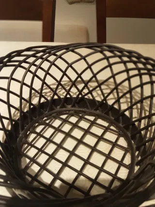 Cesto decorativo centrotavola in metallo