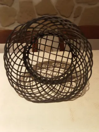 Cesto decorativo centrotavola in metallo