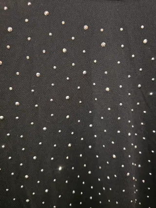 Camiseta negra semitransparente