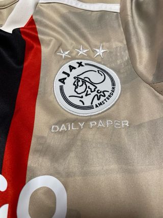 Camiseta Oficial Ajax Adidas Beige/Roja