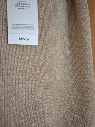 Top fiesta dorado Mango T. M con etiquetas