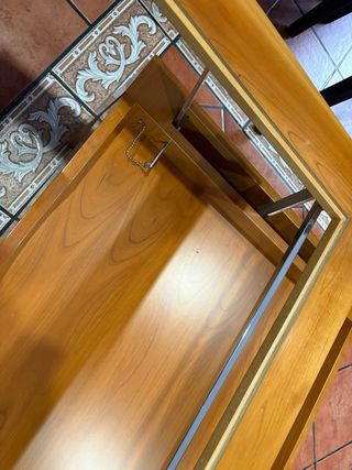 Tavolo da centro in legno e vetro