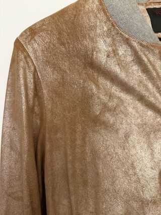 Chaqueta bomber dorada de piel efecto brilli brill