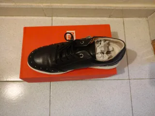 Zapatos Pikolinos negros mujer tachuelas