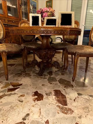 Tavolo e 6 sedie in legno artigianali