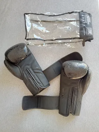 Guantes boxeo Leone Maori 14 oz negros