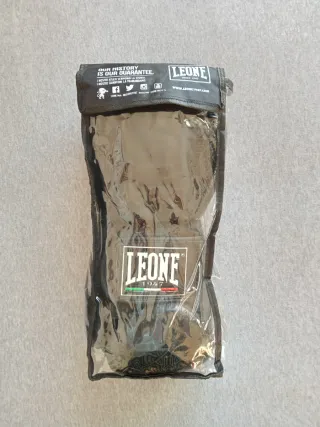 Guantes boxeo Leone Maori 14 oz negros