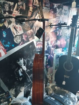 (Nueva) Guitarra Clasica Admira Paloma