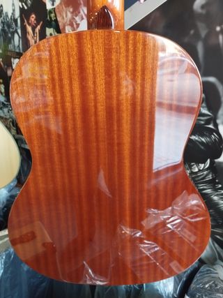 (Nueva) Guitarra Clasica Admira Paloma