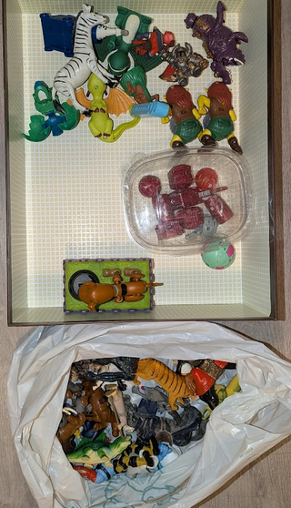 Lote Juguetes y Tazos Coleccionables