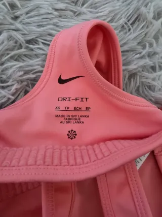 Reggiseno sportivo Nike Swoosh rosa taglia XS