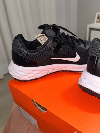 Zapatillas Nike Running Mujer Talla 38.5