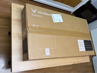 Monitor OLED LG UltraGear 32GS95UV-B
