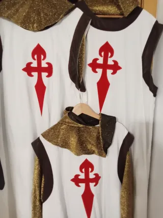 Trajes medievales conpletos de Caballero Santiago.