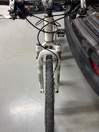 Bicicleta Ghost doble suspensión