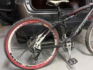 Bicicleta Ghost doble suspensión