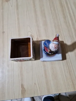 Portaoggetti in ceramica con Babbo Natale