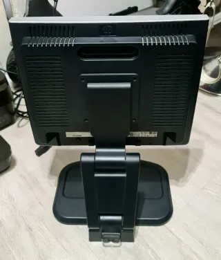 Monitor HP 1740 Profesional