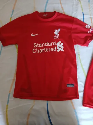 Camiseta y pantalon Liverpool M. Salah 11