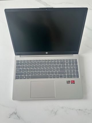 Portatile HP Ryzen 5 7520U 16GB 512GB W11 OFFICE