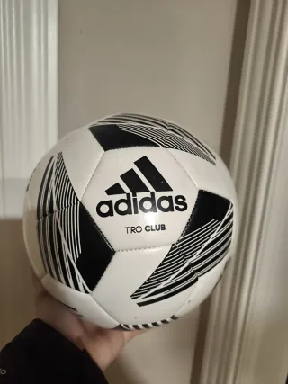 Balón de Fútbol Adidas Tiro Club