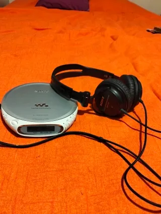 Sony Walkman CD D-EJ360 + cuffie +custodia
